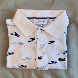 Short sleeve polo shirt.